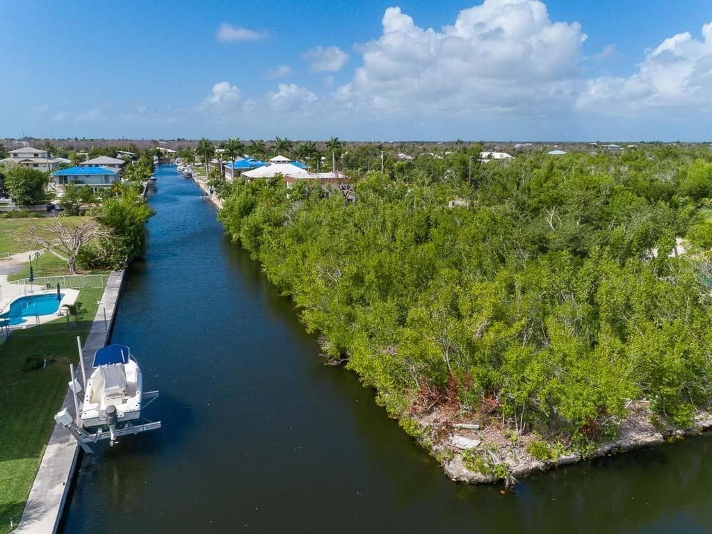 30894 Palm Drive, Big Pine Key, FL 33043 — IMG_5131