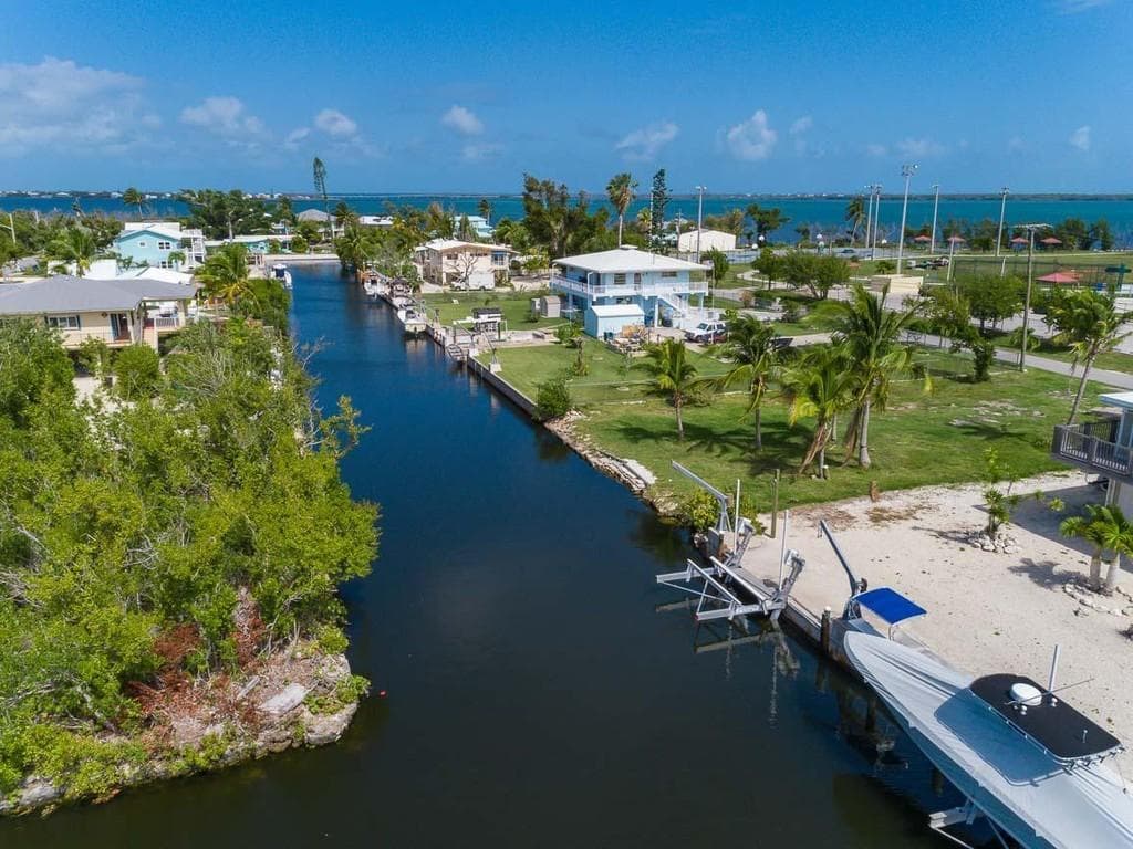 30894 Palm Drive, Big Pine Key, FL 33043 — IMG_5136