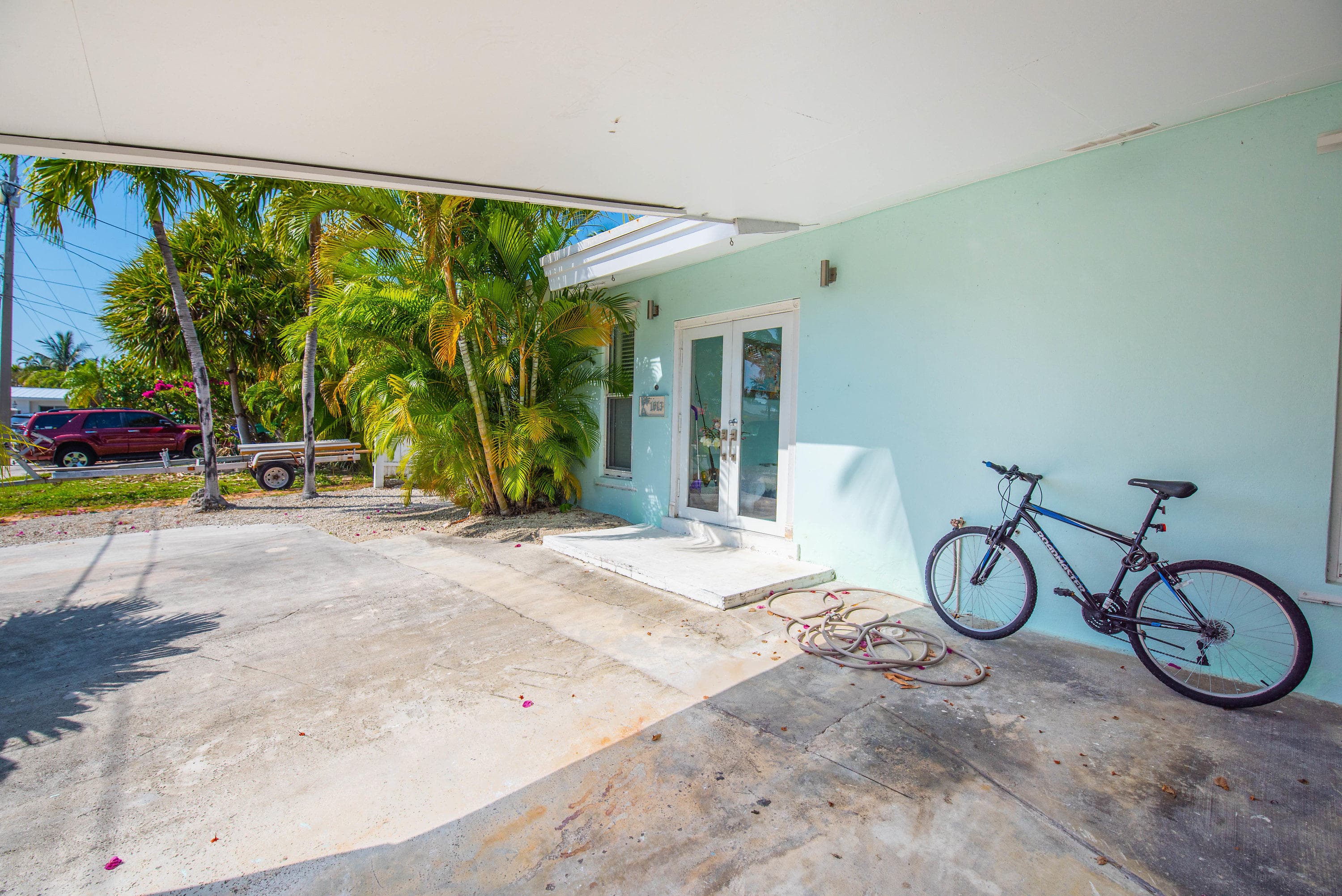 1613 Jamaica Drive, Key West, FL 33040 — Front exterior