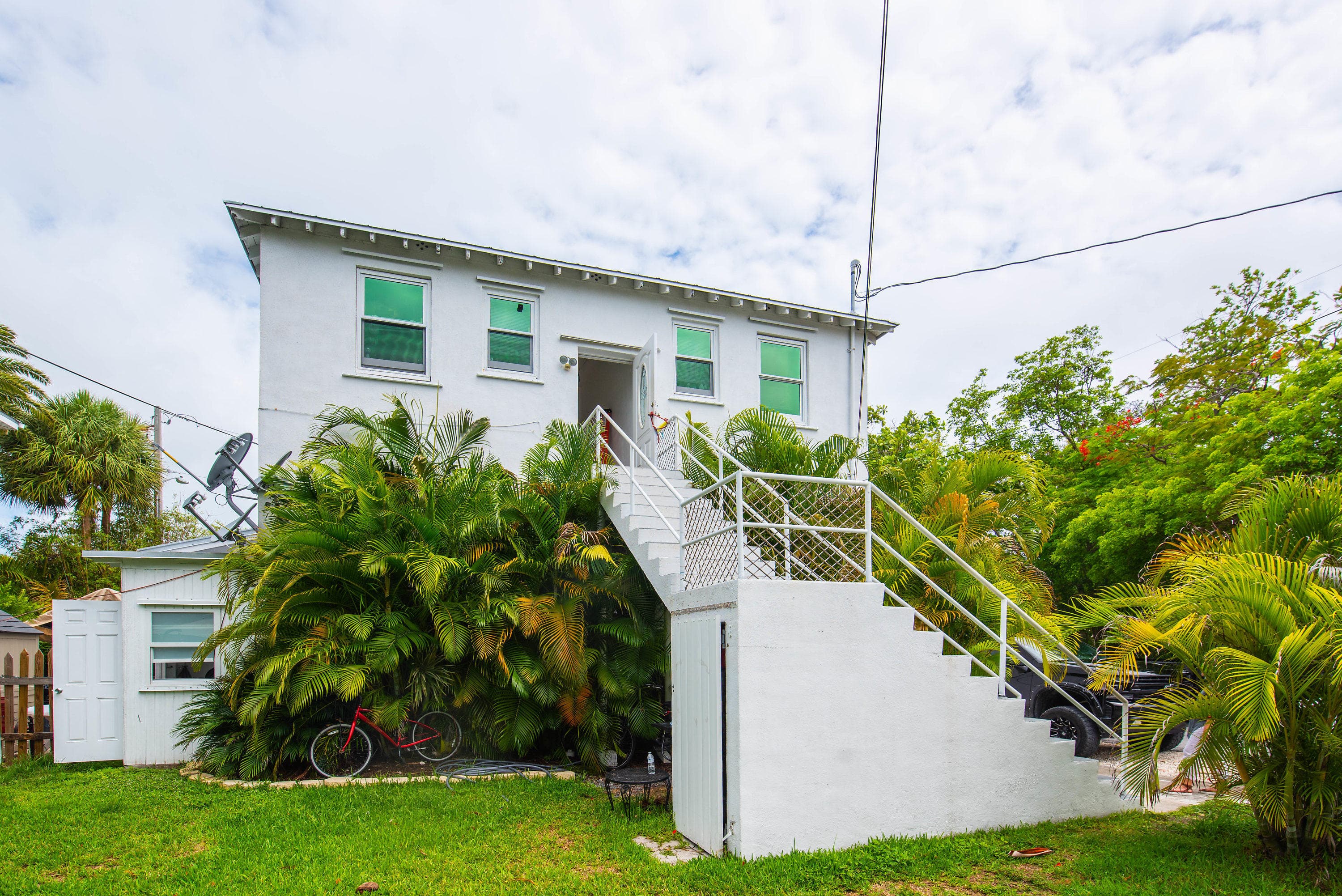 2120 Seidenberg Avenue, Key West, FL 33040 — Florida Keys real estate listing photo (photo 1 of 27)