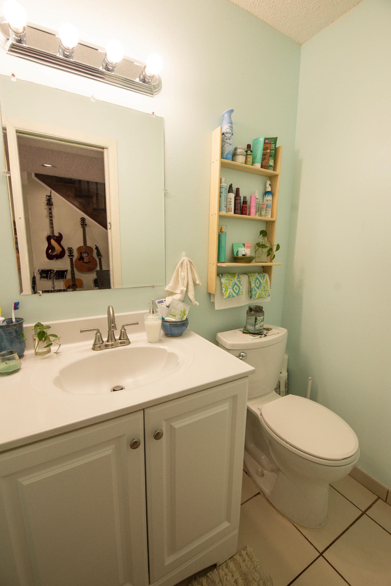 1 Calle Dos, Rockland Key, FL 33040 — half bath