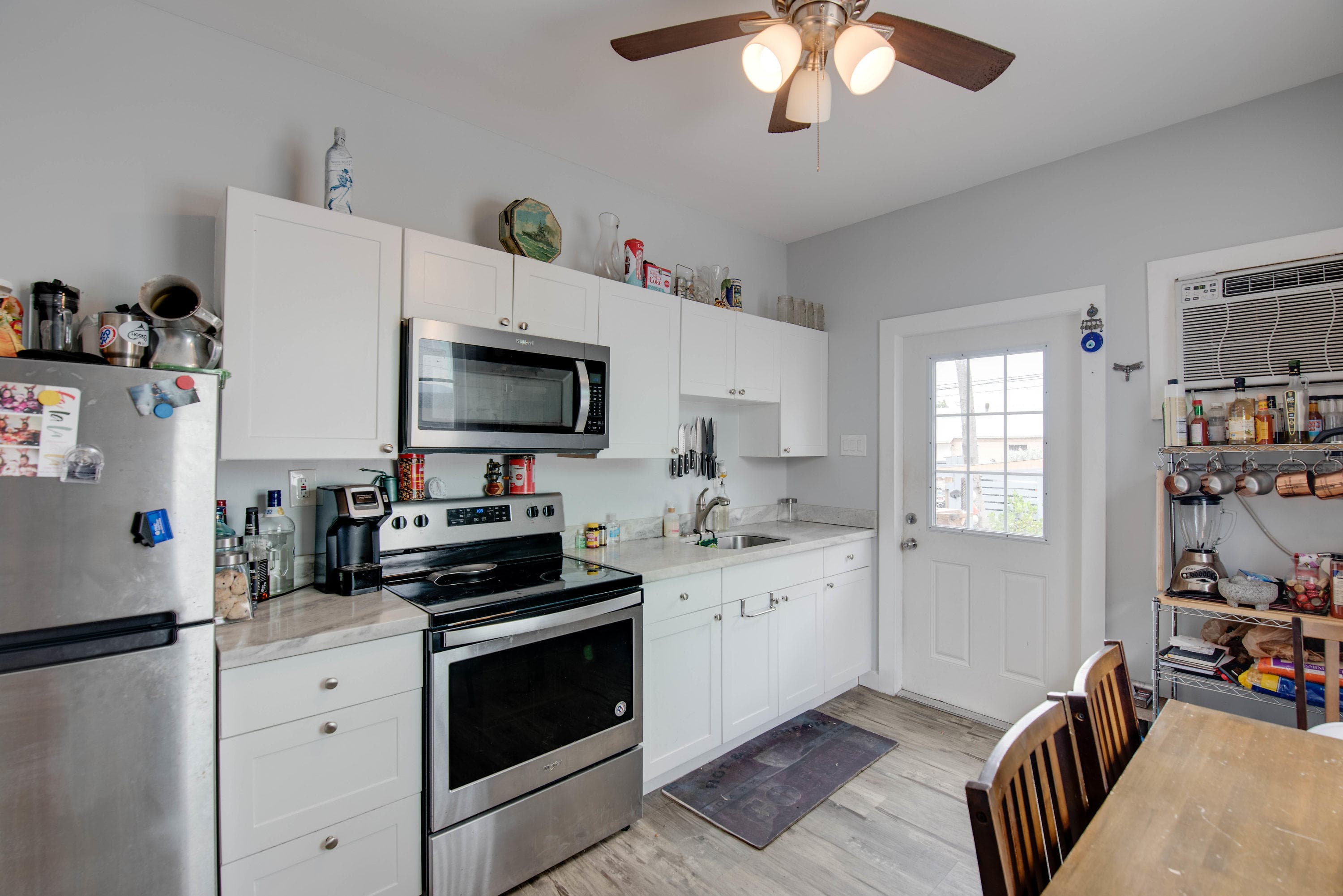 3230 Duck Avenue, Key West, FL 33040 — front kitchen