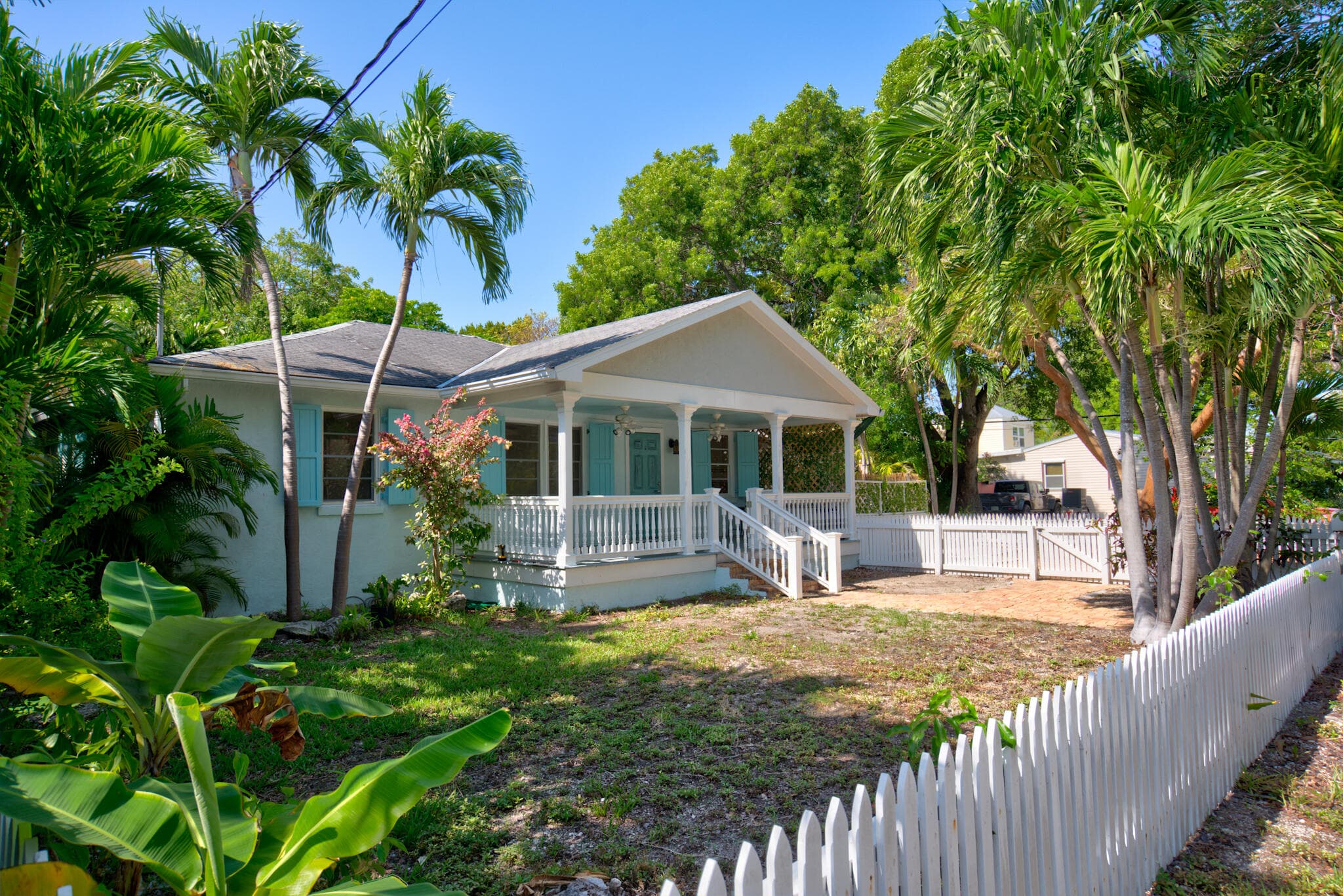 2904 Harris Avenue, Key West, FL 33040 — Florida Keys real estate listing photo (photo 2 of 29)