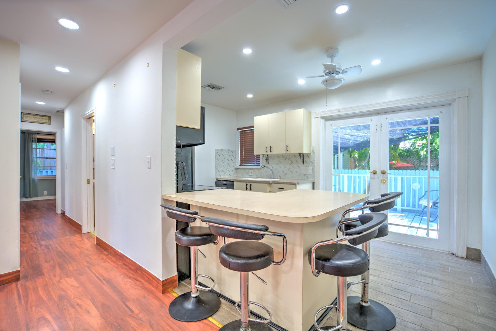 2904 Harris Avenue, Key West, FL 33040 — Florida Keys real estate listing photo (photo 5 of 29)