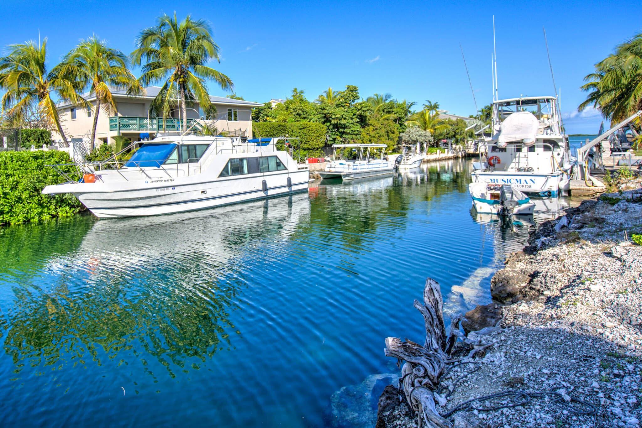 17 Emerald Drive, Key West, FL 33040 — Florida Keys real estate listing photo (photo 9 of 23)