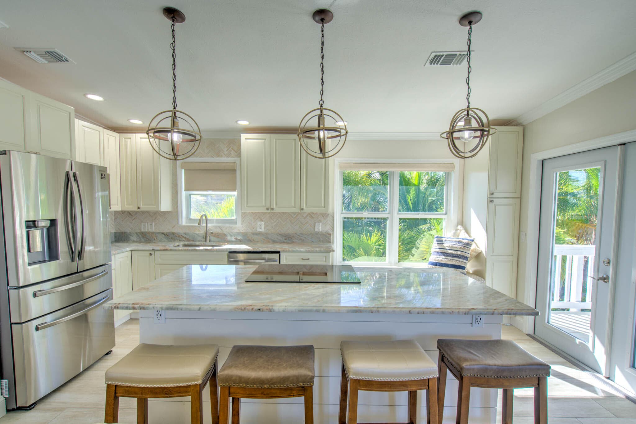 17 Emerald Drive, Key West, FL 33040 — Florida Keys real estate listing photo (photo 2 of 23)