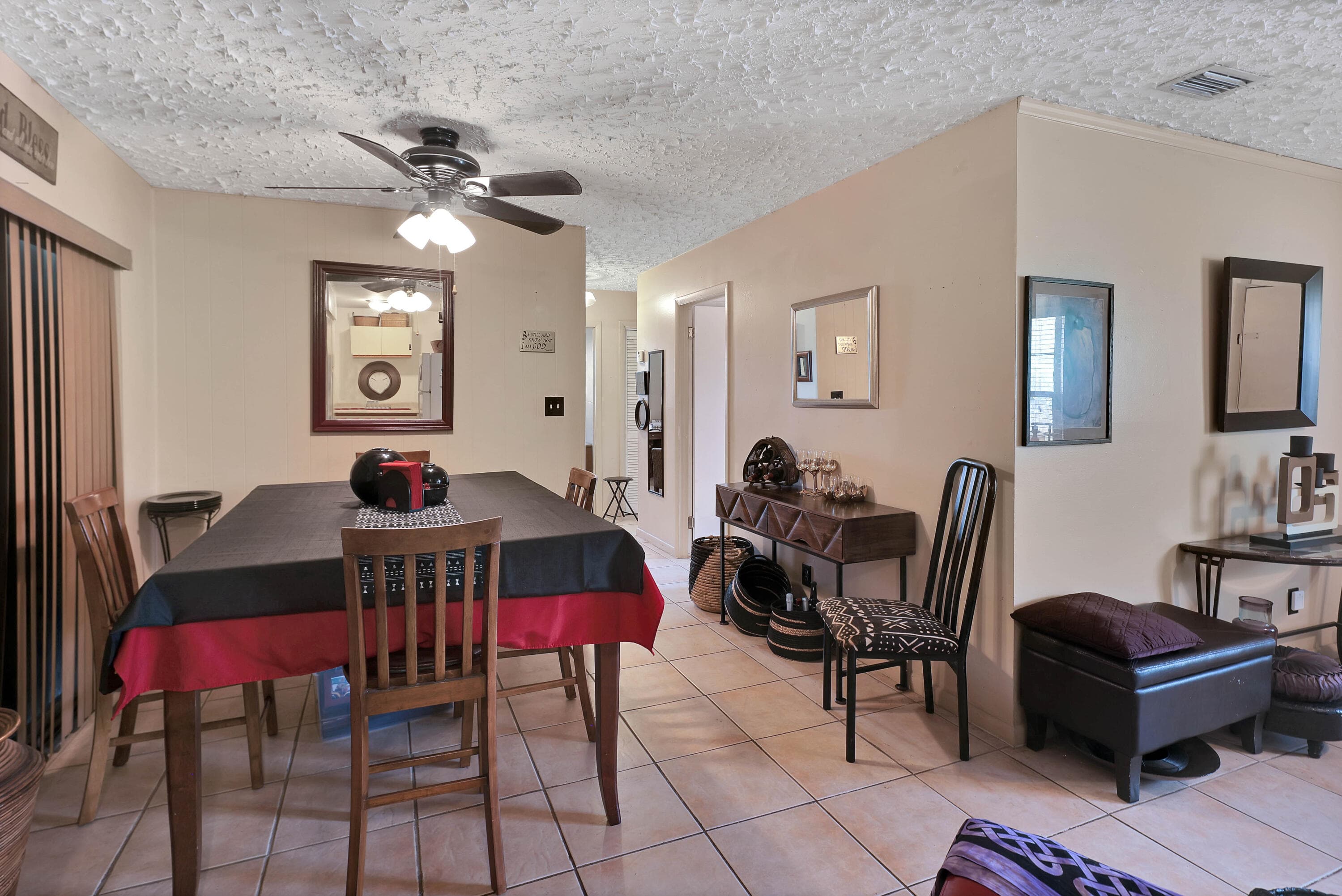 410 County Road, Stock Island, FL 33040 — Florida Keys real estate listing photo (photo 8 of 37)