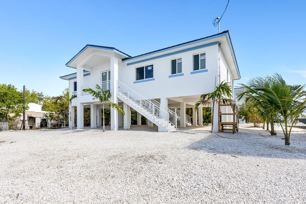 31441 Avenue F, Big Pine Key, FL 33043 — Florida Keys real estate listing photo