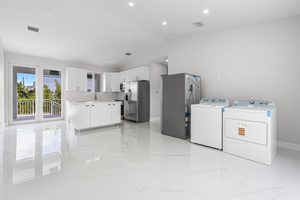 31441 Avenue F, Big Pine Key, FL 33043 — Florida Keys real estate listing photo (photo 5 of 28)