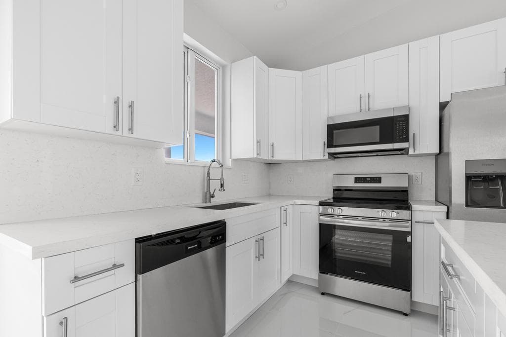 31441 Avenue F, Big Pine Key, FL 33043 — Florida Keys real estate listing photo (photo 6 of 28)
