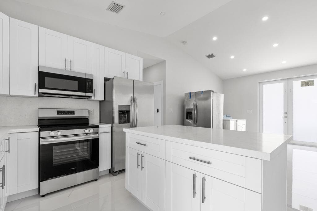 31441 Avenue F, Big Pine Key, FL 33043 — Florida Keys real estate listing photo (photo 7 of 28)